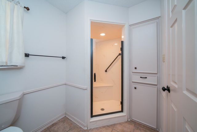 2808 W Gay Ave., Gladewater, TX 75647