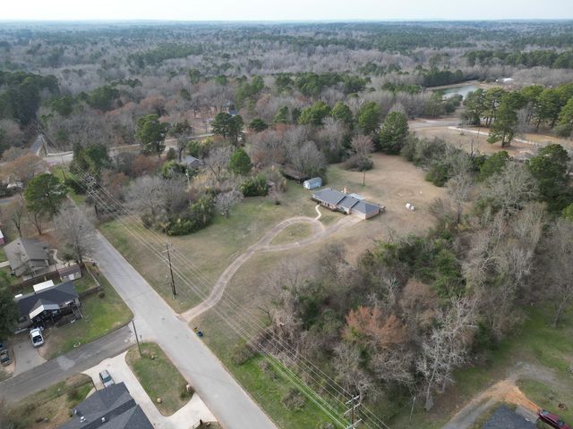 2808 W Gay Ave., Gladewater, TX 75647