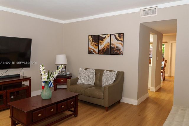 14234 NE 3rd Ct 11C, Miami, FL 33161