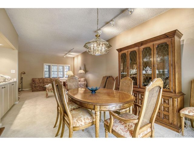 4250 S Olive St 115, Denver, CO 80237