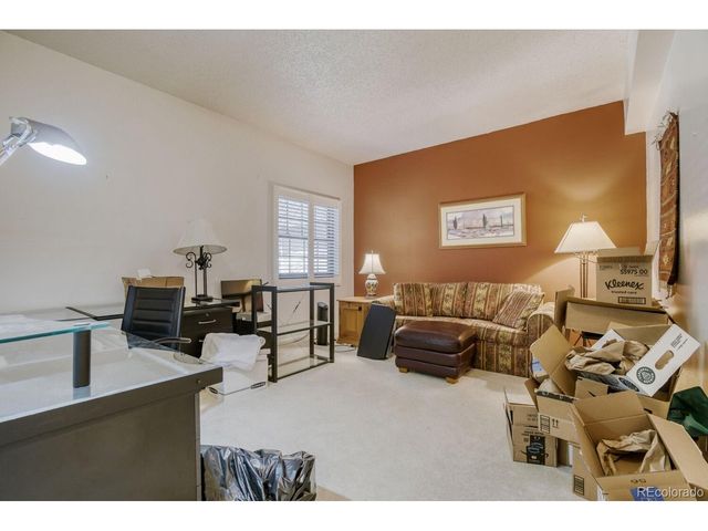 4250 S Olive St 115, Denver, CO 80237