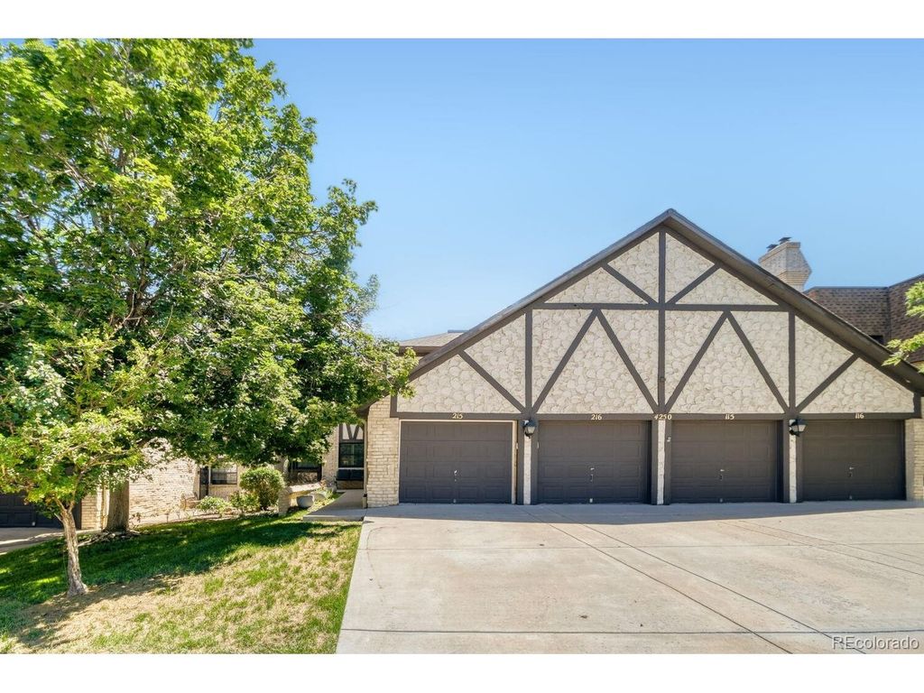 4250 S Olive St 115, Denver, CO 80237