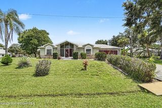 880 Vocelle Avenue, Sebastian, FL 32958