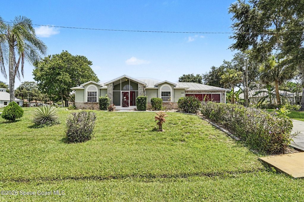 880 Vocelle Avenue, Sebastian, FL 32958
