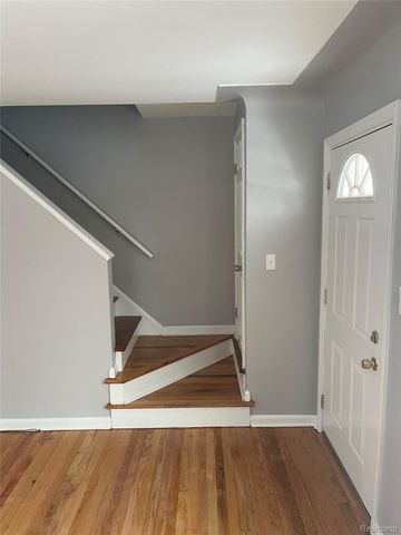 18387 Outer Drive, Dearborn, MI 48128