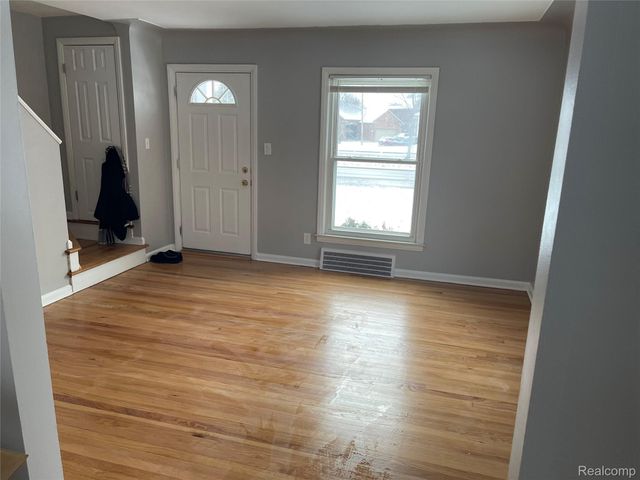 18387 Outer Drive, Dearborn, MI 48128