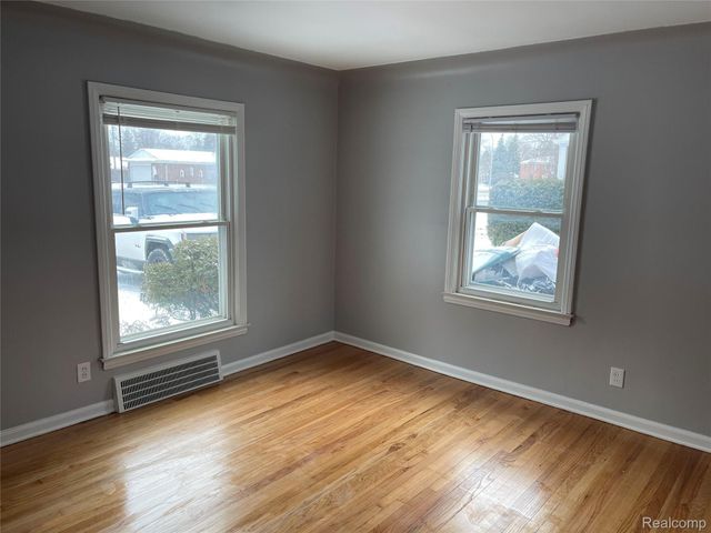 18387 Outer Drive, Dearborn, MI 48128