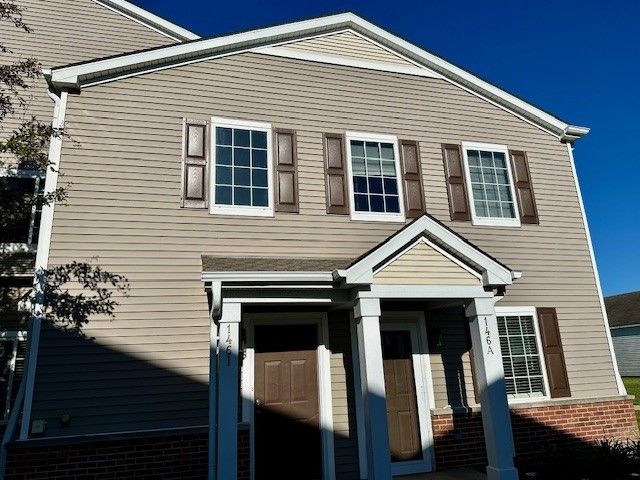 146 BERTRAM Drive I, Yorkville, IL 60560