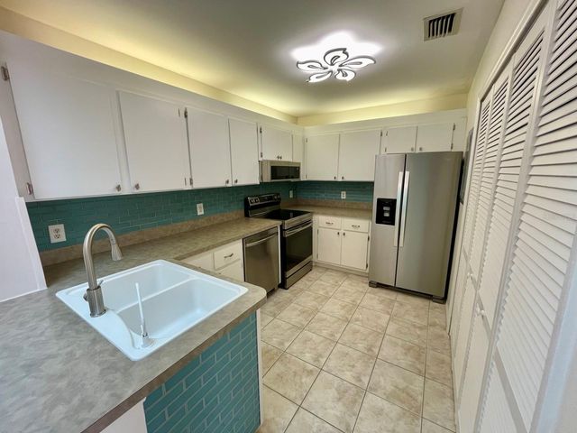 3300 LOVELAND BLVD 1602, Port Charlotte, FL 33980