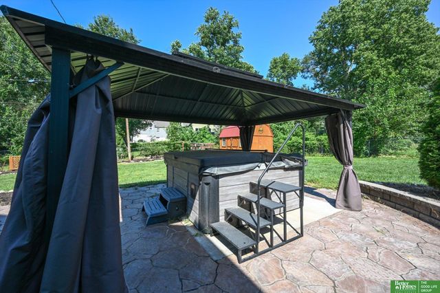 6524 Emmet Street, Omaha, NE 68104