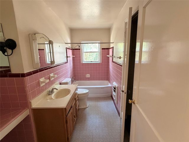 1019 Chestnut ST, San Marcos, TX 78666