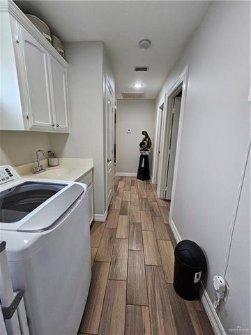 7105 N 4th Street, Mcallen, TX 78504