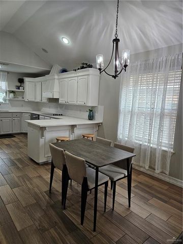 7105 N 4th Street, Mcallen, TX 78504