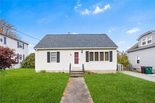 76 Fall Street, Woonsocket, RI 02895