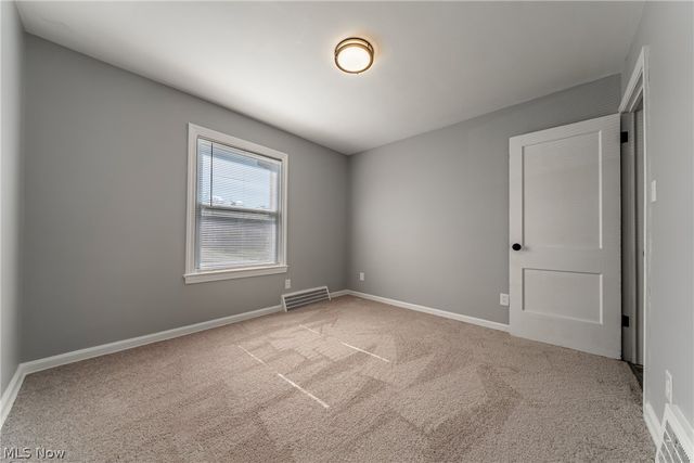 15705 Throckley Avenue, Cleveland, OH 44128