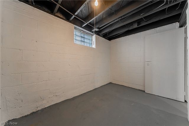 15705 Throckley Avenue, Cleveland, OH 44128