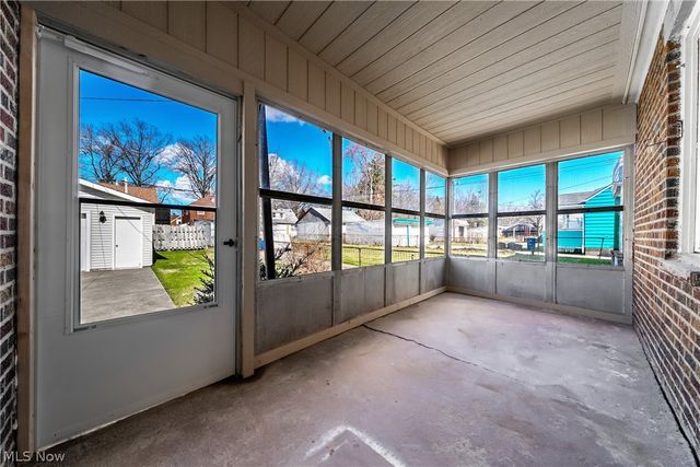 15705 Throckley Avenue, Cleveland, OH 44128