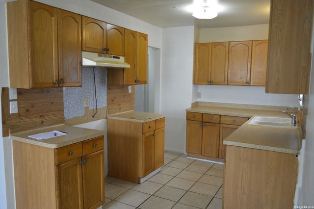 2823 Tillie, San Antonio, TX 78222