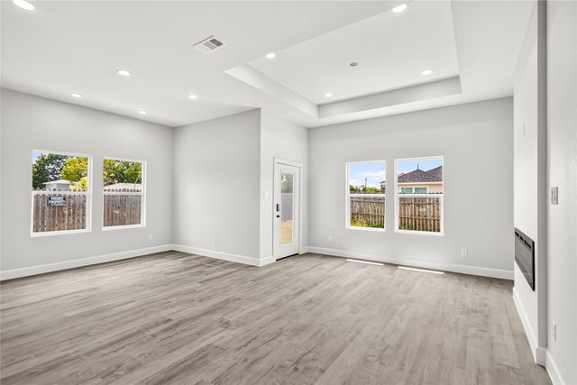 310 Dixon Street, Terrell, TX 75160