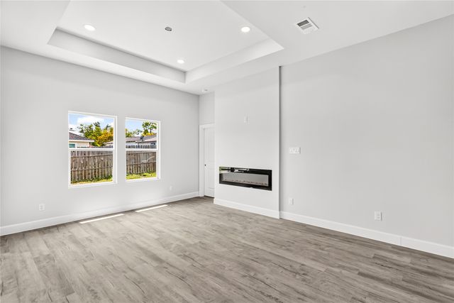 310 Dixon Street, Terrell, TX 75160