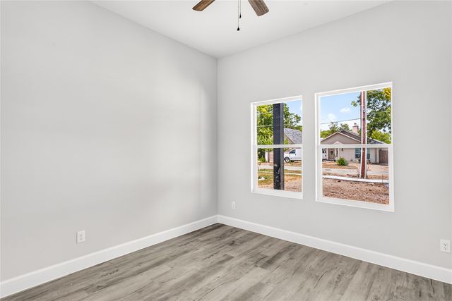 310 Dixon Street, Terrell, TX 75160