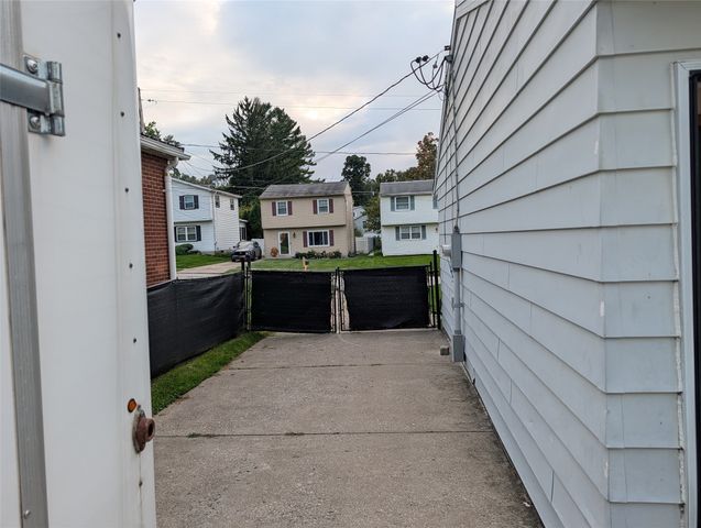 4117 MAXWELL Avenue, Erie, PA 16504