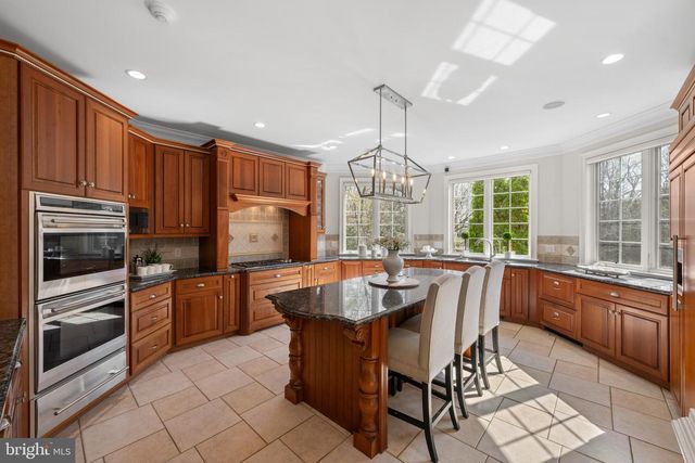 365 ARBOR CIR, Media, PA 19063
