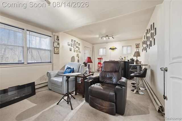 23640 Oak Glen Drive, Southfield, MI 48033