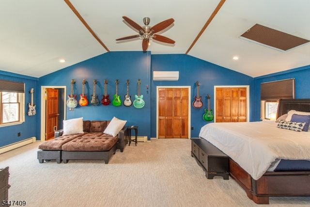 104 Lionshead Drive West, Wayne Twp., NJ 07470