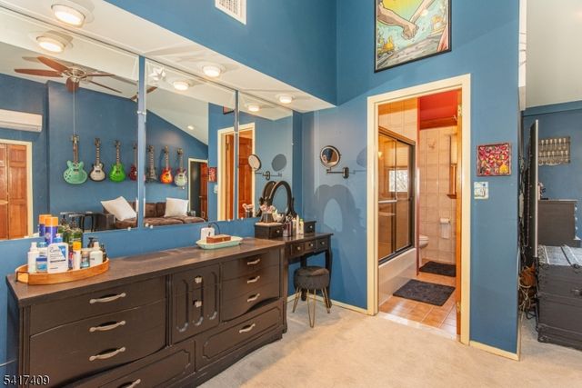 104 Lionshead Drive West, Wayne Twp., NJ 07470