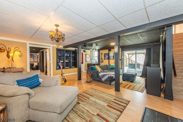 104 Lionshead Drive West, Wayne Twp., NJ 07470