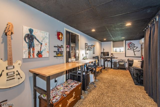104 Lionshead Drive West, Wayne Twp., NJ 07470