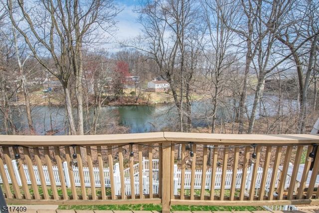 104 Lionshead Drive West, Wayne Twp., NJ 07470