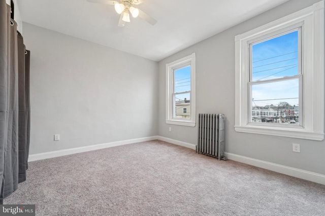 20 S 6TH ST, Darby, PA 19023