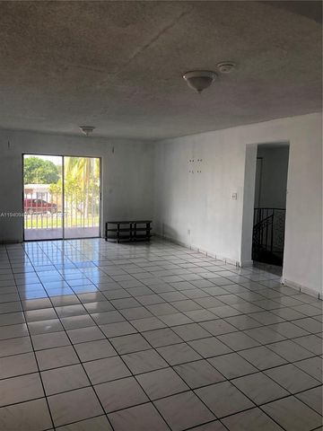 992 E 18th St, Hialeah, FL 33013