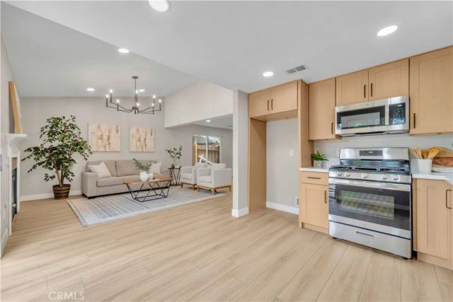 20015 Gilbert, Canyon Country, CA 91351