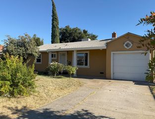 740 Sonoma Ave, Sacramento, CA 95815