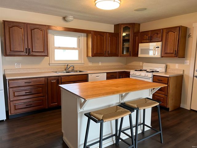 58900 State Road 19, Elkhart, IN 46517