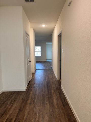 2417 Silver Leaf Ln, Anna, TX 75409