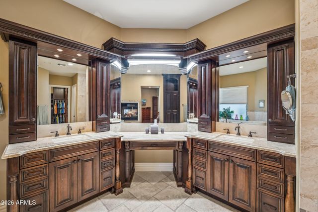 9328 N 68TH Place, Paradise Valley, AZ 85253