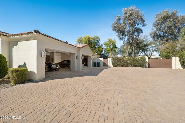 9328 N 68TH Place, Paradise Valley, AZ 85253