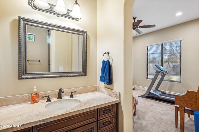 9328 N 68TH Place, Paradise Valley, AZ 85253