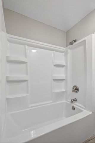 3211 Indiana Avenue N, Robbinsdale, MN 55422
