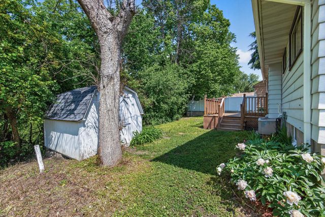3211 Indiana Avenue N, Robbinsdale, MN 55422