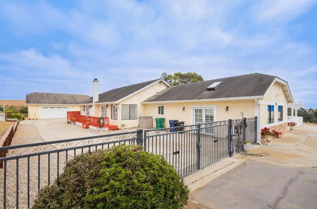 9891 Equestrian Place, Salinas, CA 93907