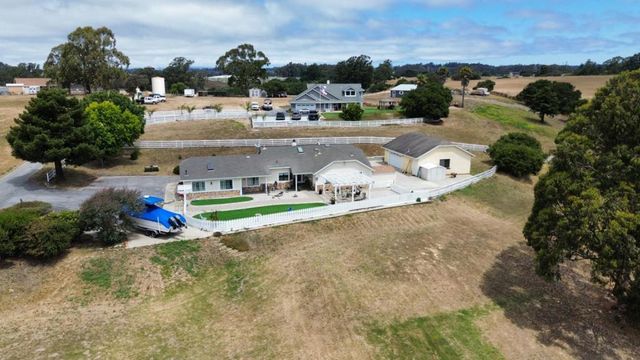 9891 Equestrian Place, Salinas, CA 93907