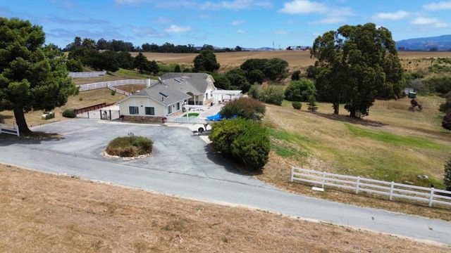 9891 Equestrian Place, Salinas, CA 93907