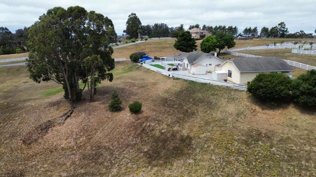 9891 Equestrian Place, Salinas, CA 93907