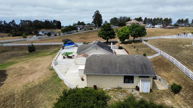 9891 Equestrian Place, Salinas, CA 93907