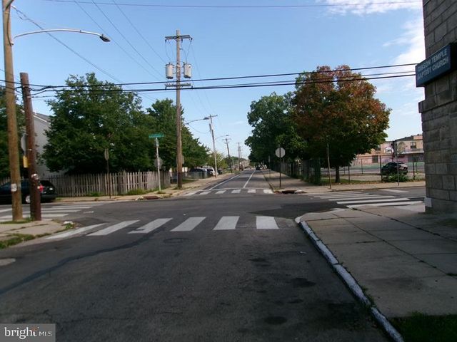 2141 N 28TH ST, Philadelphia, PA 19121